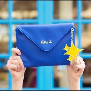 Studio DIY Can’t Clutch This purse blue clutch